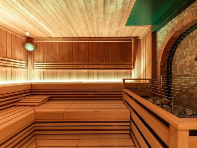 hotel-neukirchen-sauna-wellness.jpg